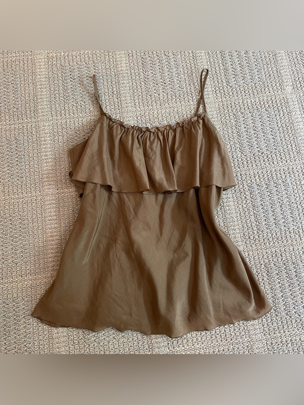 GAP Women’s Brown Ruffle Cami Top size large